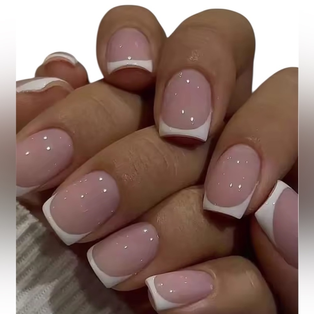 French white short  tip nails New